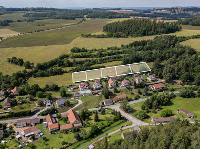 Prodej stavební parcely 7856 m² Popovice