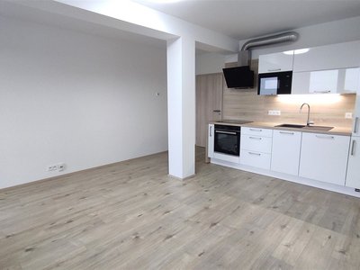 Pronájem bytu 2+kk, 68m²