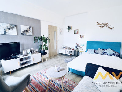 Pronájem bytu 1+1 36 m² Hradec Králové