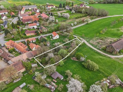 Prodej stavební parcely 1661 m² Všekary