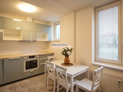 Pronájem bytu 2+kk 65 m² Plzeň