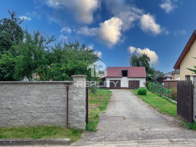 Prodej stavební parcely, 586m²