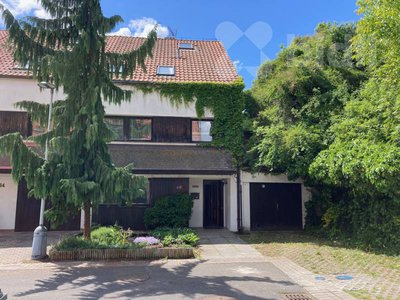 Prodej rodinného domu 207 m² Hostivice