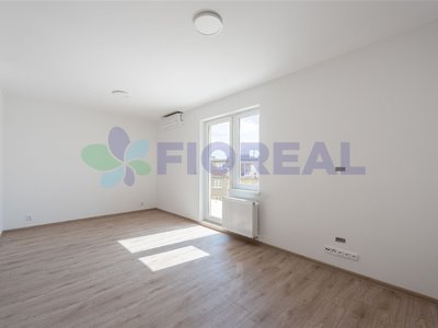 Pronájem bytu 1+kk, garsoniery 34 m² Praha