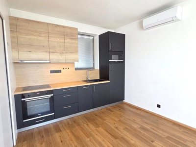 Pronájem bytu 2+kk 33 m² Znojmo