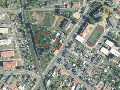 Prodej stavební parcely 1678 m² Vroutek