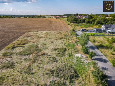 Prodej stavební parcely 948 m² Dobříč