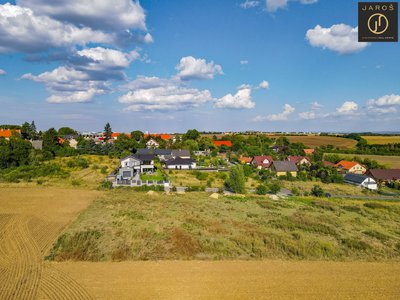 Prodej stavební parcely 940 m² Dobříč