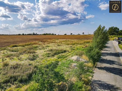 Prodej stavební parcely 944 m² Dobříč