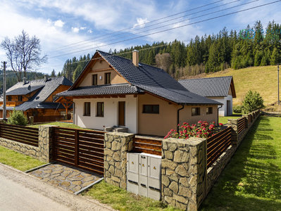 Prodej rodinného domu 197 m² Velké Karlovice