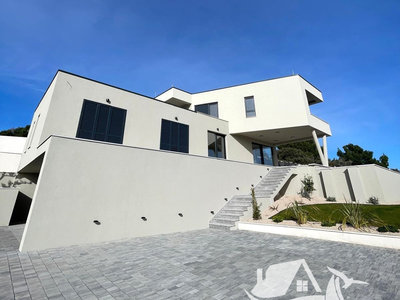 Prodej rodinného domu, 250m²