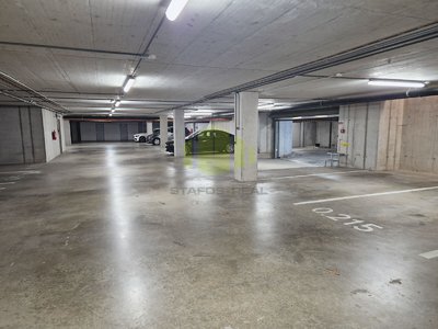 Pronájem parkovacího místa 21 m² Olomouc