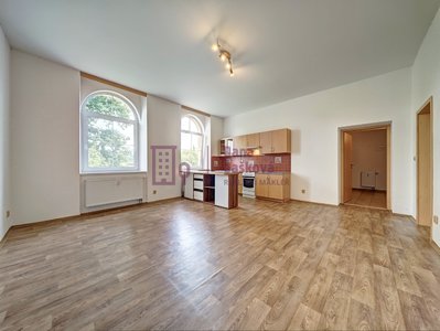 Pronájem bytu 2+kk 61 m² Jindřichův Hradec