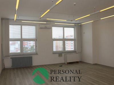 Pronájem kanceláře 43 m² Kladno