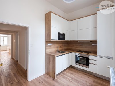 Pronájem bytu 2+1 85 m² Praha