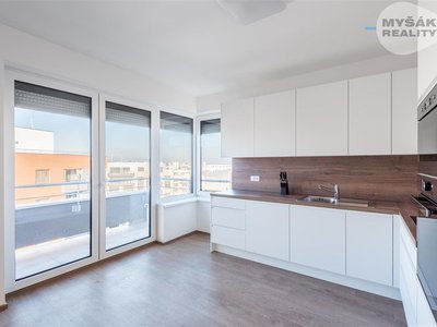 Pronájem bytu 3+kk 80 m² Praha