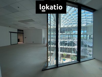 Pronájem kanceláře, 291m²