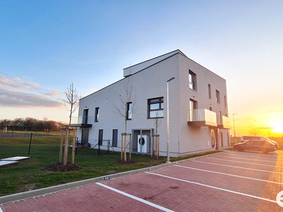 Pronájem bytu 2+kk 58 m² Praha