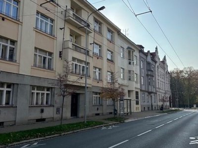 Pronájem bytu 2+kk 63 m² Hradec Králové