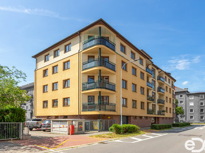 Pronájem bytu 2+kk 69 m² Pardubice