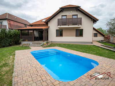Prodej rodinného domu, 214m²