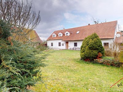 Prodej rodinného domu, 427m²