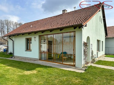 Prodej rodinného domu, 180m²