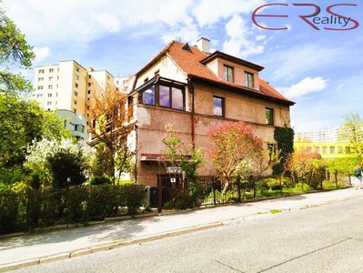 Prodej rodinného domu 320 m² Liberec