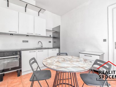 Pronájem bytu 2+1 80 m² Ostrava