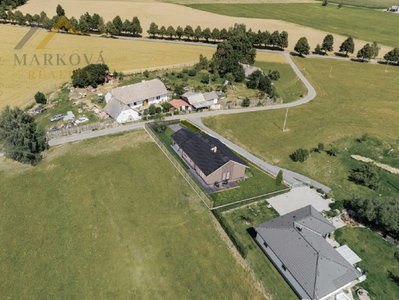 Prodej stavební parcely, 715m²