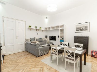 Pronájem bytu 1+1 38 m² Praha