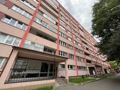 Pronájem bytu 3+1 65 m² Pardubice