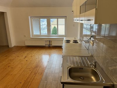 Pronájem bytu 2+kk 50 m² Pardubice