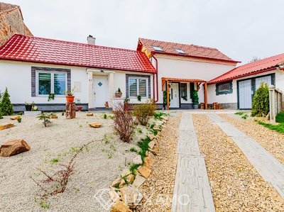 Prodej rodinného domu, 392m²