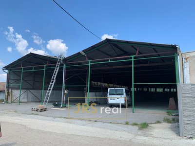 Pronájem skladu, 562m²