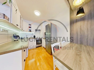 Pronájem bytu 2+kk 42 m² Praha