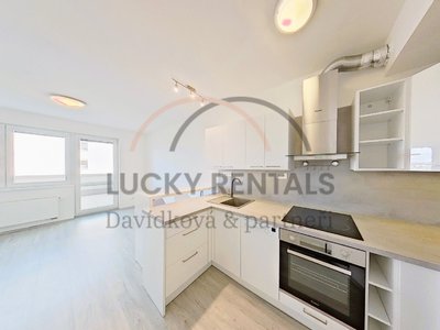 Pronájem bytu 2+kk 66 m² Praha