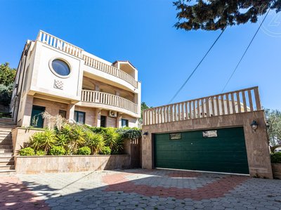 Prodej vily, 357m²