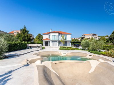 Prodej vily, 272m²