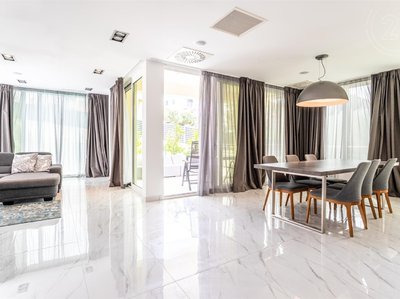 Prodej bytu 3+1, 148m²