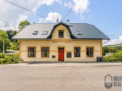 Prodej rodinného domu, 336m²