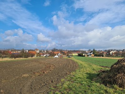 Prodej stavební parcely 1461 m² Břežany