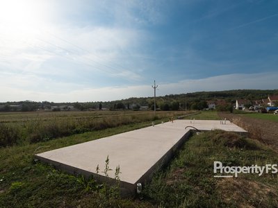 Prodej stavební parcely, 988m²