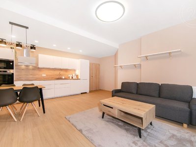 Pronájem bytu 2+kk, 92m²