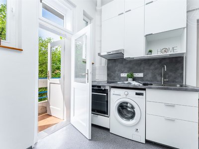 Pronájem bytu 2+kk 45 m² Praha