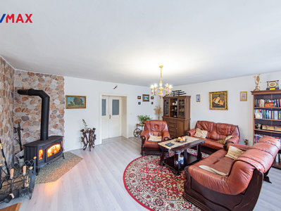 Prodej rodinného domu, 244m²