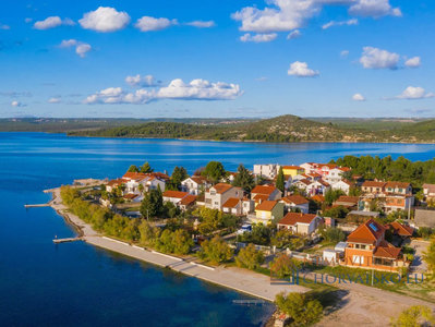 Prodej stavební parcely, 798m²