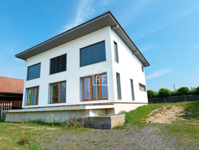 Prodej rodinného domu, 214m²