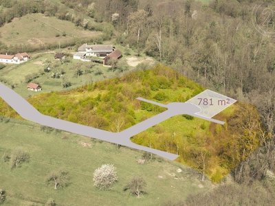 Prodej stavební parcely 781 m² Choryně