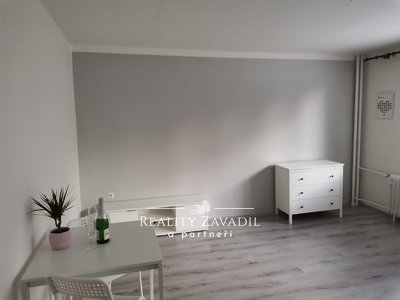 Pronájem bytu 1+kk, garsoniery 30 m² Pardubice